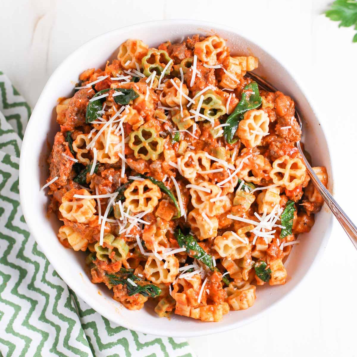Best Pasta Shape for Tomato Sauce | Sauce-Loving Noodles - World of Pastabilities