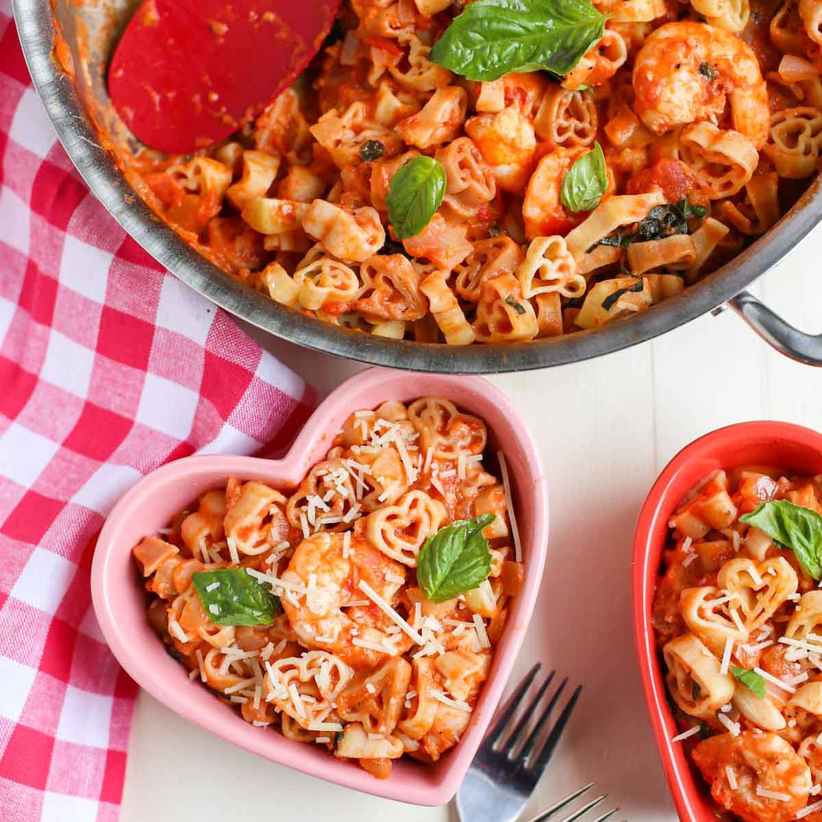 Best Pasta Shape for Vodka Sauce - World of Pastabilities